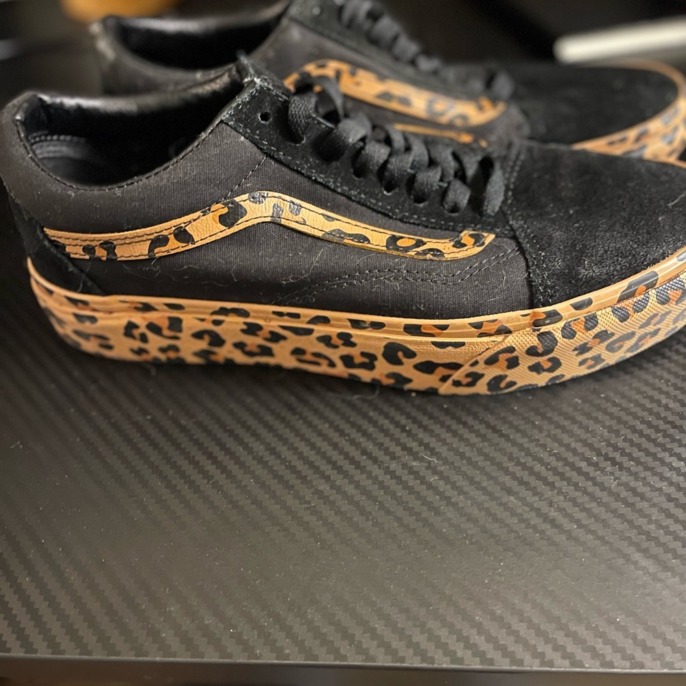 Vans Women's Black and Leopard Print Sneakers